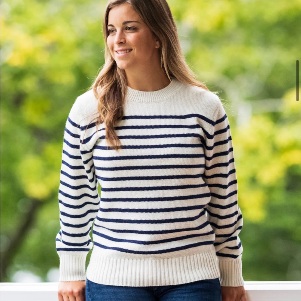 NWOT- Blue and White Crew Neck Striped Sweater, Long Wharf XL